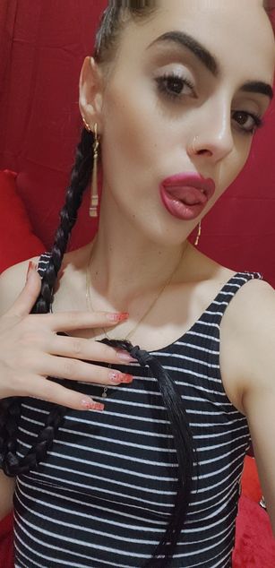 Model - jessycacute bigeyes