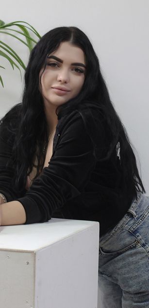 Model - AdelLeou striptease