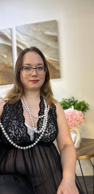 Model - Dixon_Ross milf
