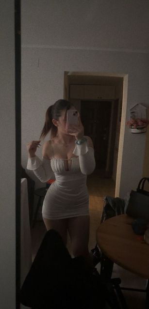 Model - Sophie dirtytalk