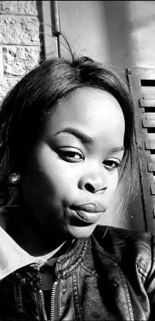 Model - Makemewater deepthroat