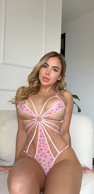 Model - tere boobs