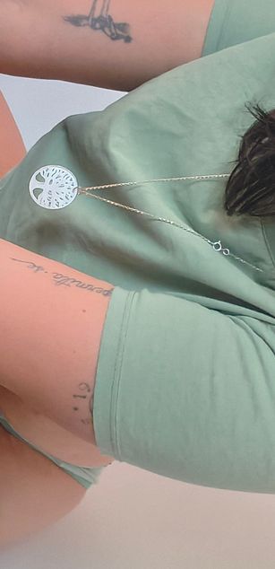 Model - Mahina84 latina