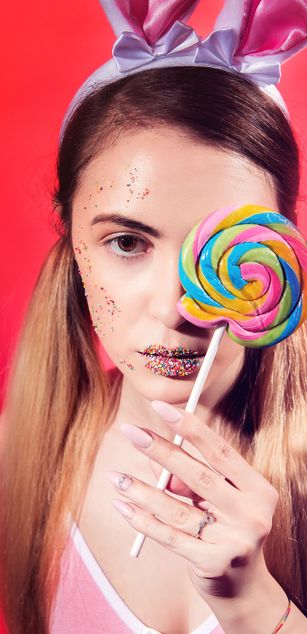 Model - ReneeCaprice sexy