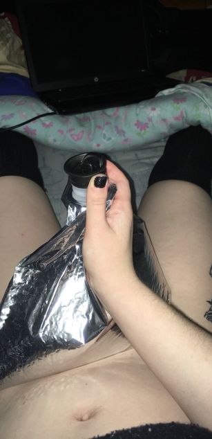 Model - Kleine Katze masturbation