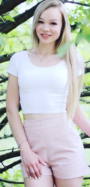 Model - Evie19 model