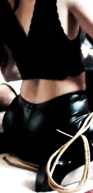 Model - Maya Mistress dominatrix