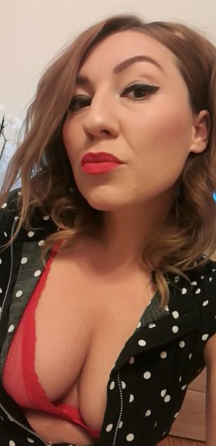 Model - girlnextdoor dildo