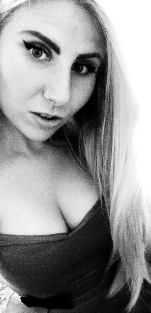 Model - Marie blowjob