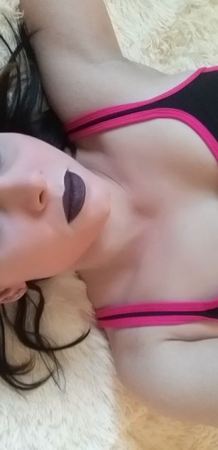 Model - AnnaLu heels