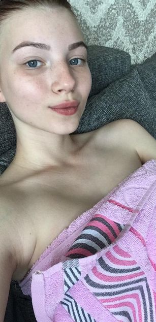 Model - CandyCush20 horny