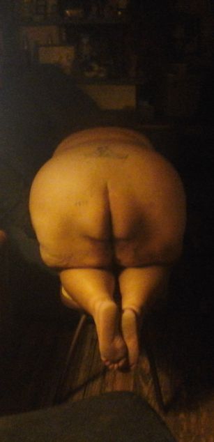 Model - hotlips3100 2