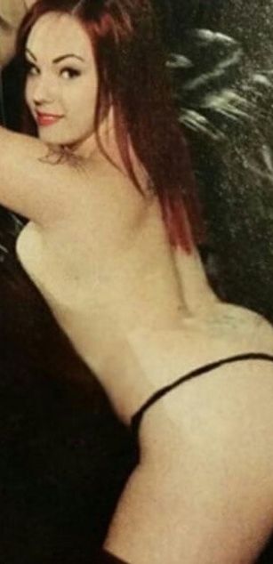 Model - Emily Bankz curvy