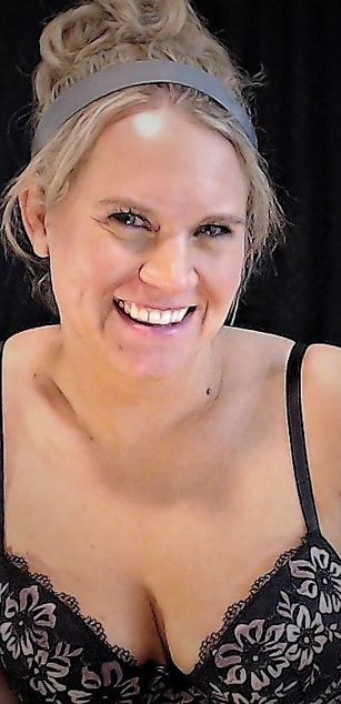 Model - The Hotty Molly roleplay