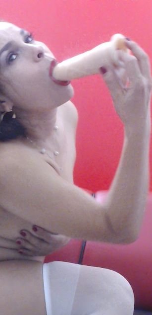 Model - DannyXXXmom ass