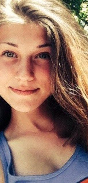 Model - Victoria blowjob