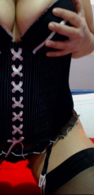 Model - DorothyAnne bigtits