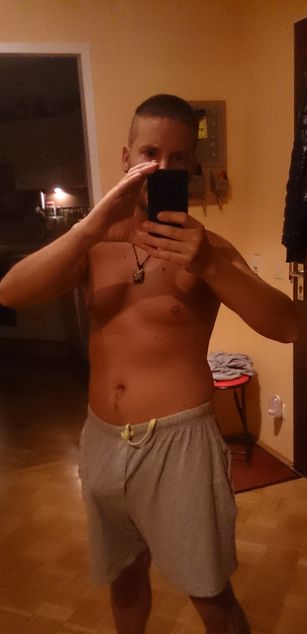 Model - SPERMLOVER camsex