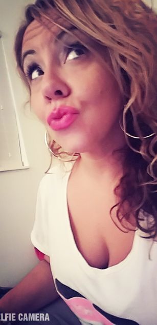 Model - Jennie Ana  milf