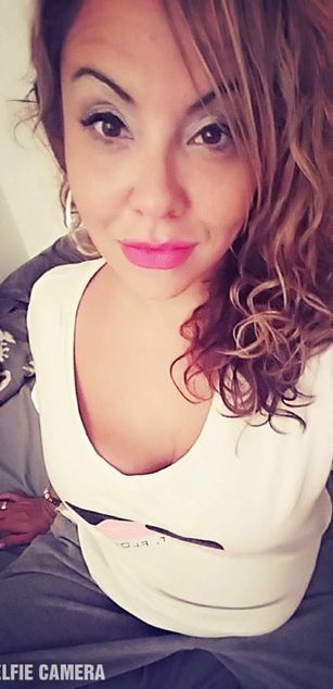 Model - Jennie Ana  milf