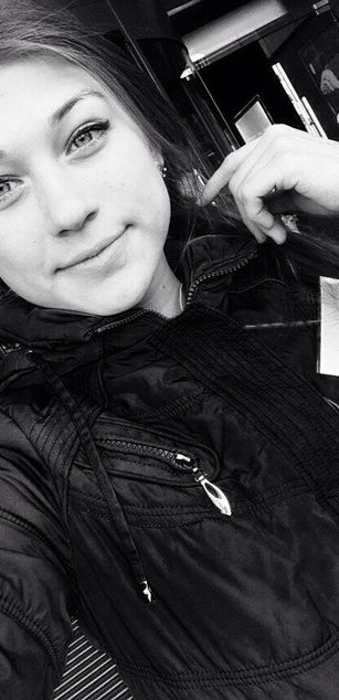 Model - Victoria blowjob