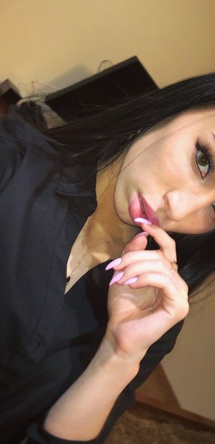 Model - Kamilla sexy