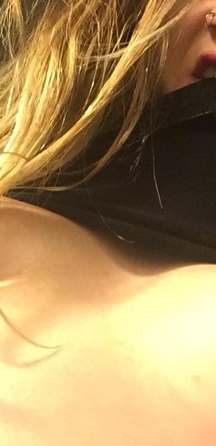 Model - Arya Arka blowjob