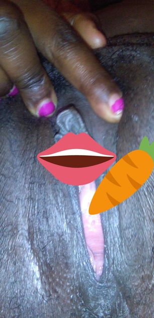 Model - Jacqueline Urudi squiter