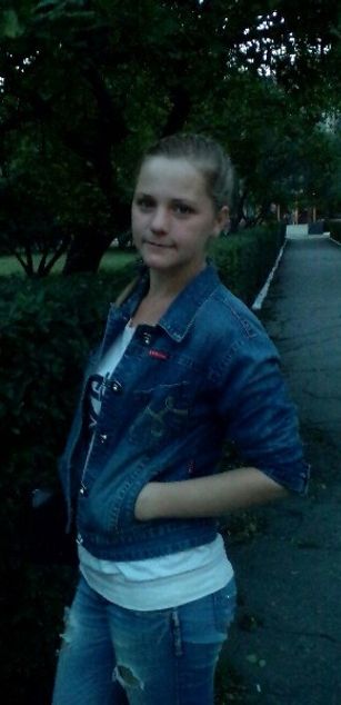 Model - Mirena.G striptease