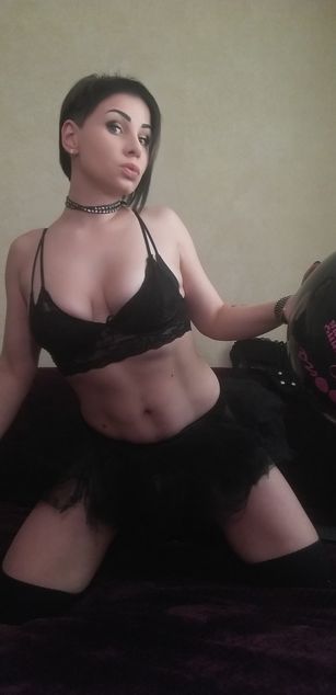 Model - AnnaLu heels