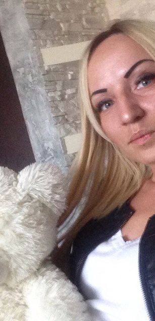 Model - Miss Alice girl