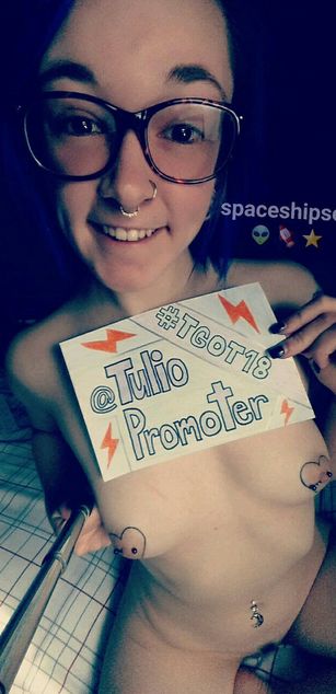 Model - SpaceshipSex petite