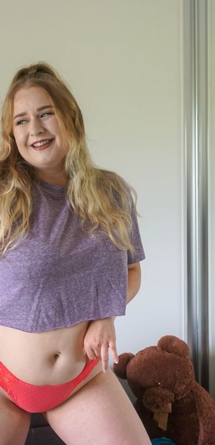 Model - Amara Waters toys