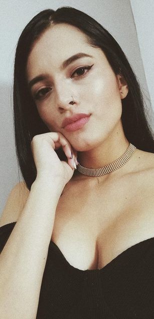 Model - Antonela  dirtytalk