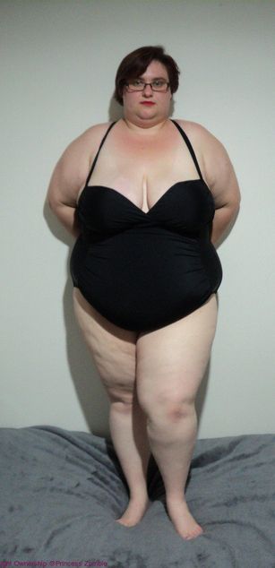 Model - Princess Zombie femdom