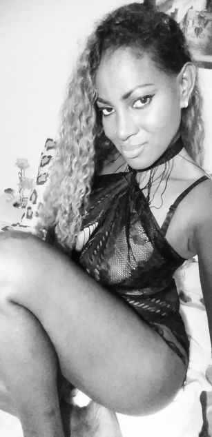 Model - Wet_Anna milf