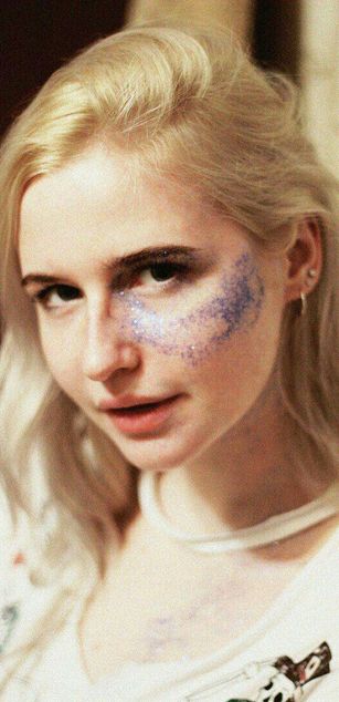 Model - ChloeKrestall boobs