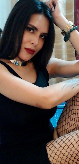 Model - MadocVentura striptease