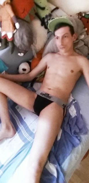 Model - FriendlyTwink 2