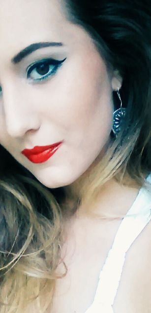 Model - Sarah Blonde sexy