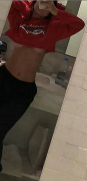 Model - Mine Mullet latina