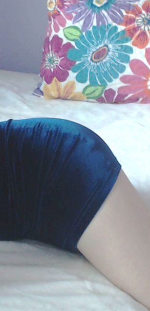 Model - Lilly_Island666 kinky