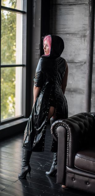 Model - Olisunny curvy