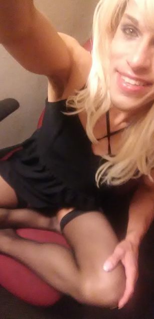 Model - Rylei Doll bigcock