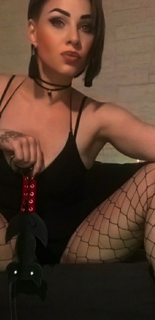 Model - AnnaLu heels