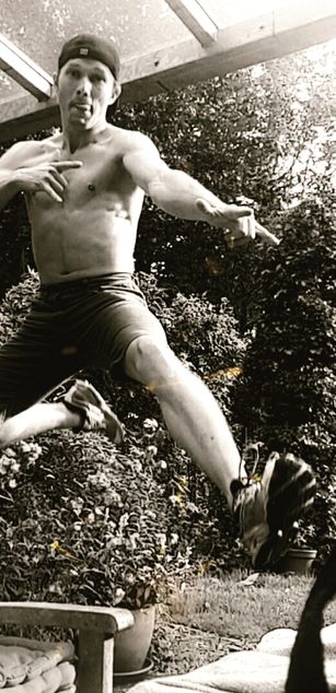 Model - MusclyButMild sexy