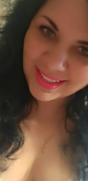 Model - SweetCherry wetpussy