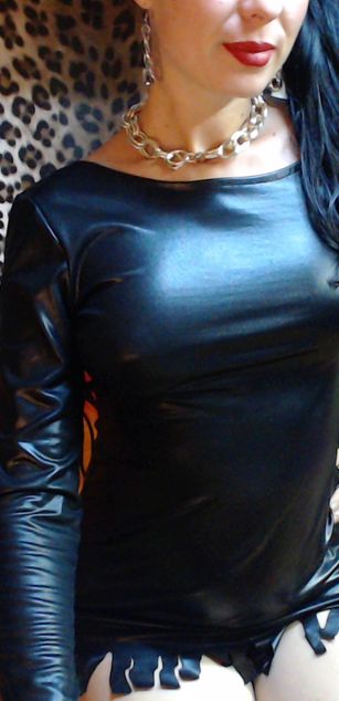 Model - Isabel roleplay