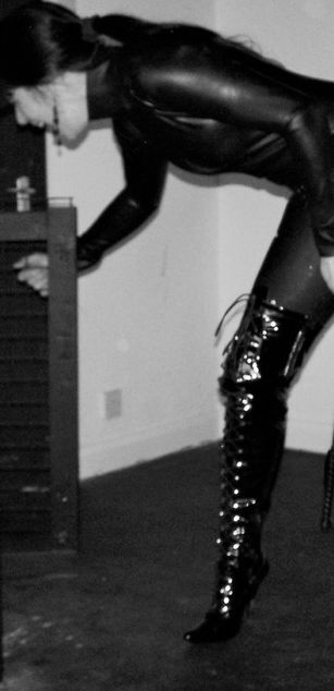 Model - Mistress Black dominatrix