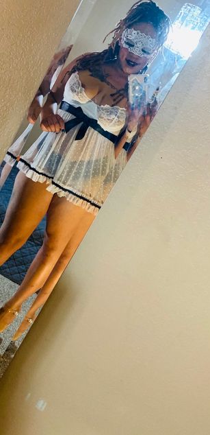 Model - Lolli Rasta cum